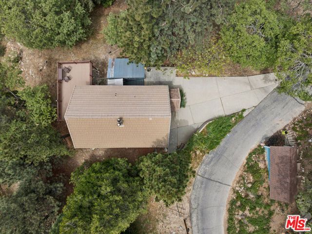 4 Winding Way, Running Springs, CA 92382
