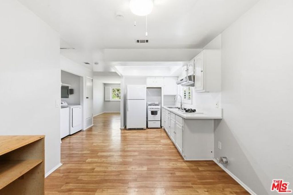 2752 Guirado Street, Los Angeles, CA 90023