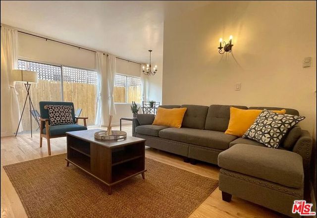 1141 19th Street 4, Santa Monica, CA 90403