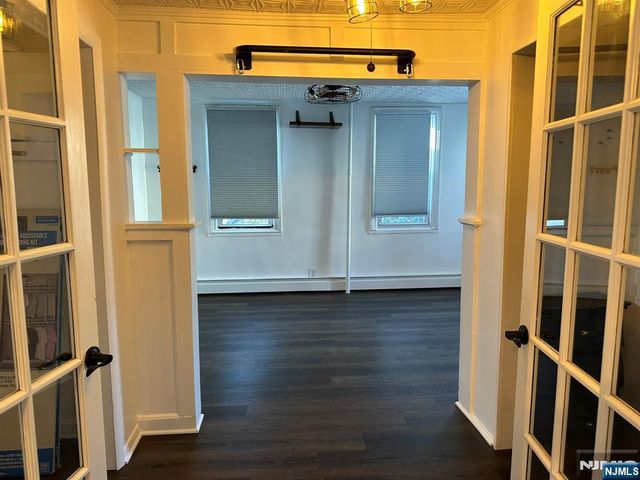 39 Midland Avenue 1, Montclair, NJ 07042