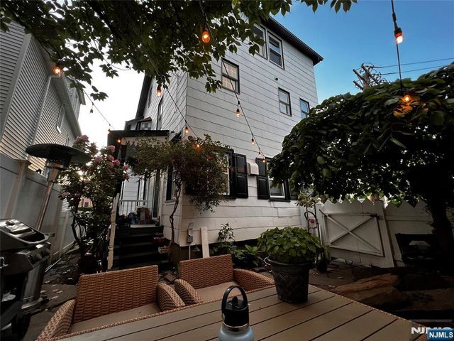 39 Midland Avenue 1, Montclair, NJ 07042