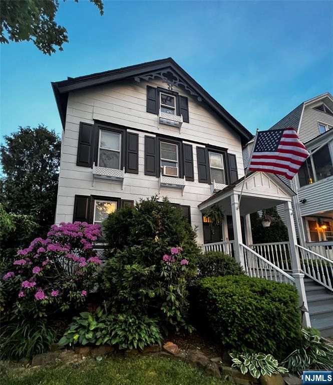 39 Midland Avenue 1, Montclair, NJ 07042