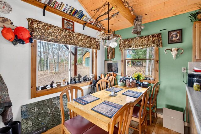 W9499 W 28TH ROAD, Crivitz, WI 54114