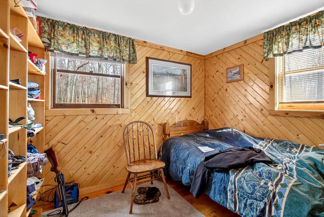 W9499 W 28TH ROAD, Crivitz, WI 54114