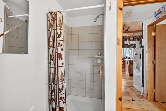 W9499 W 28TH ROAD, Crivitz, WI 54114