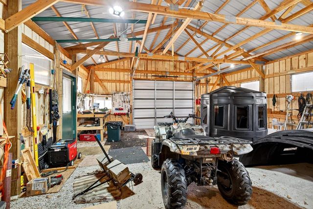 W9499 W 28TH ROAD, Crivitz, WI 54114