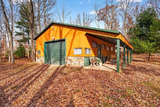 W9499 W 28TH ROAD, Crivitz, WI 54114