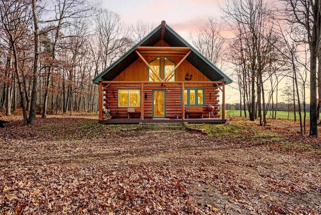 W9499 W 28TH ROAD, Crivitz, WI 54114