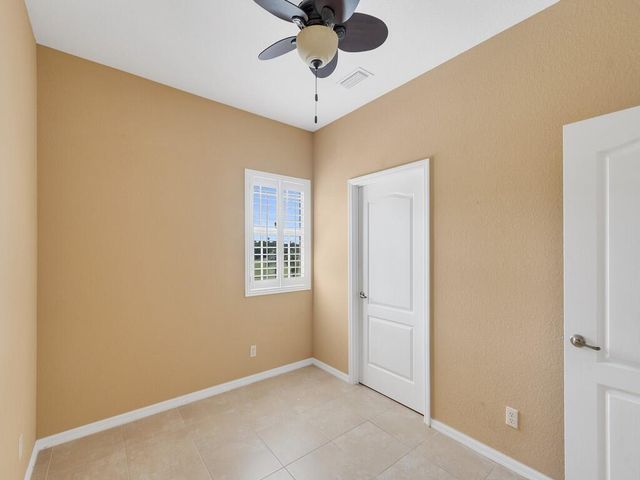 4190 Gator Greens Way 32, Fort Pierce, FL 34982
