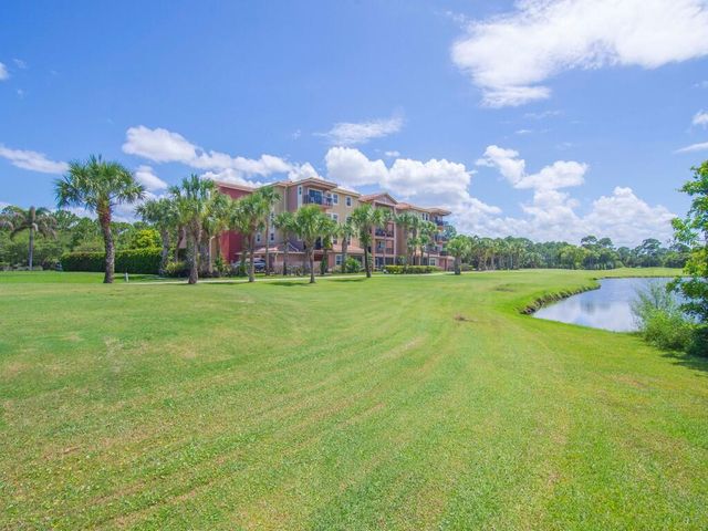 4190 Gator Greens Way 32, Fort Pierce, FL 34982