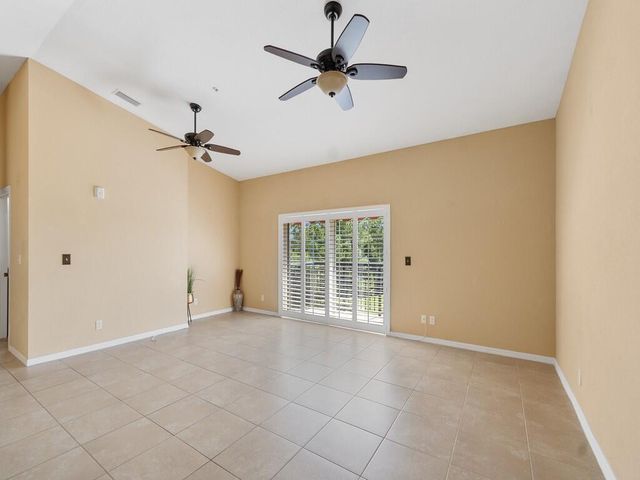 4190 Gator Greens Way 32, Fort Pierce, FL 34982