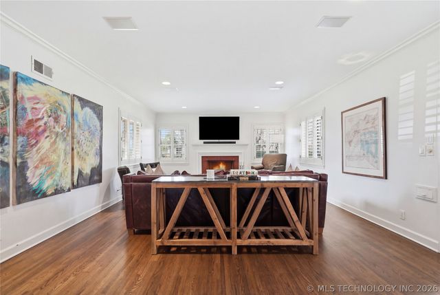 2315 S Delaware Place, Tulsa, OK 74114