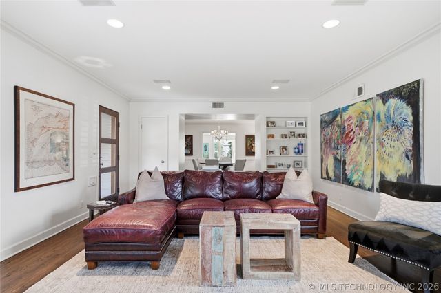 2315 S Delaware Place, Tulsa, OK 74114