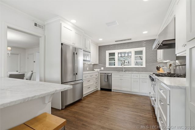 2315 S Delaware Place, Tulsa, OK 74114