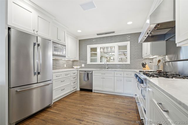 2315 S Delaware Place, Tulsa, OK 74114