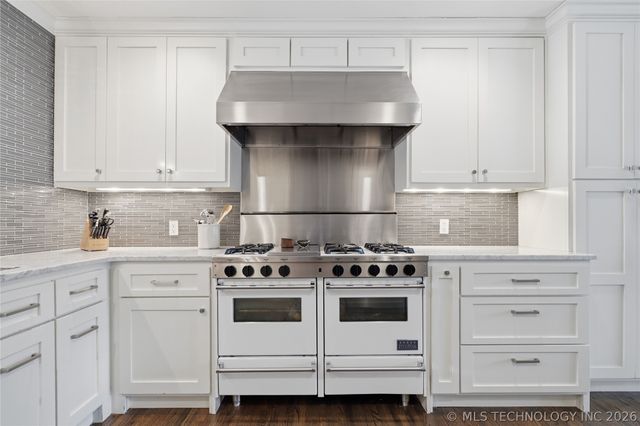 2315 S Delaware Place, Tulsa, OK 74114