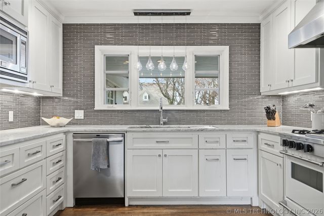 2315 S Delaware Place, Tulsa, OK 74114