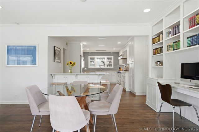 2315 S Delaware Place, Tulsa, OK 74114