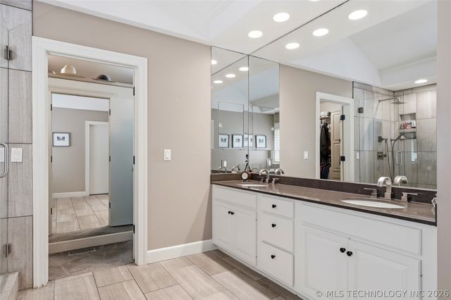 2315 S Delaware Place, Tulsa, OK 74114