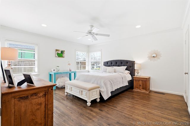 2315 S Delaware Place, Tulsa, OK 74114