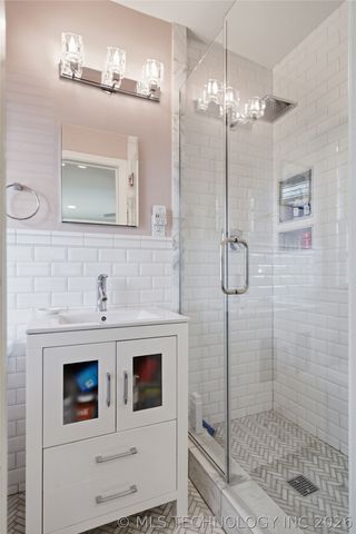 2315 S Delaware Place, Tulsa, OK 74114