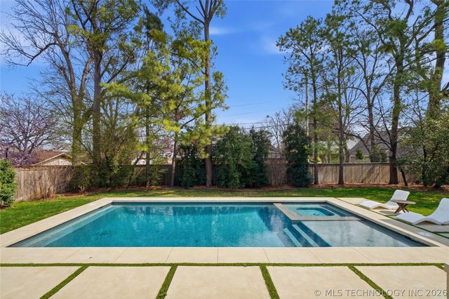 2315 S Delaware Place, Tulsa, OK 74114