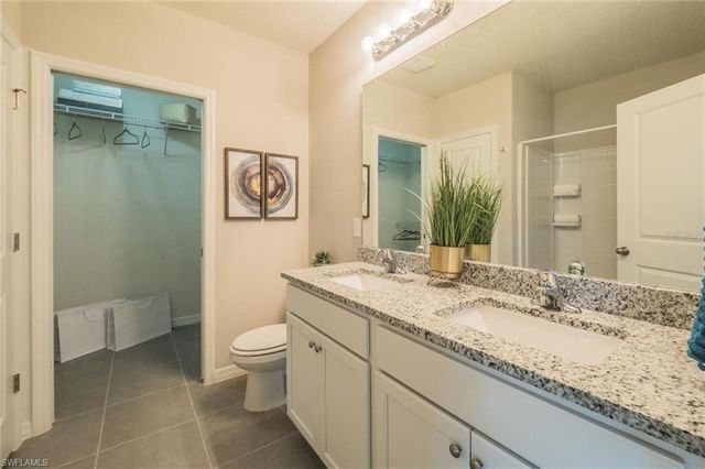 467 NE 1ST AVE, Cape Coral, FL 33993