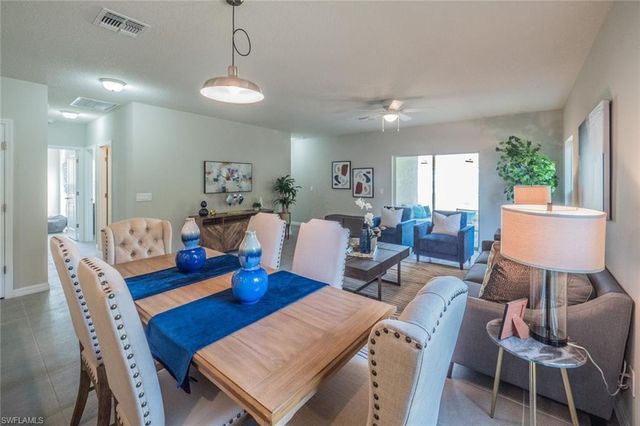 467 NE 1ST AVE, Cape Coral, FL 33993