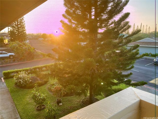 95-1050 Makaikai Street W16, Honolulu, HI 96789