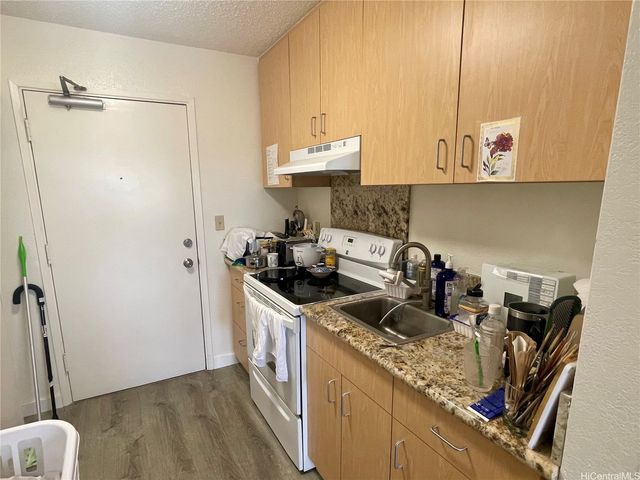 95-1050 Makaikai Street W16, Honolulu, HI 96789