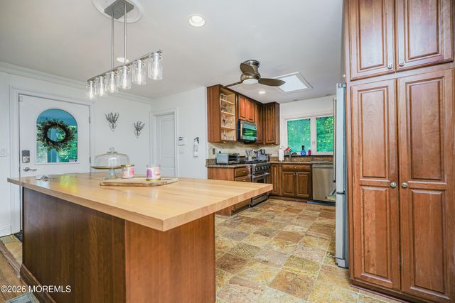 26 Mountainside Drive, Colts Neck, NJ 07722