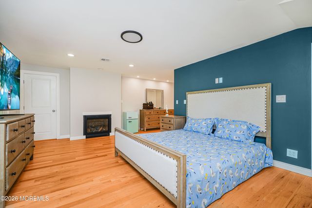 26 Mountainside Drive, Colts Neck, NJ 07722