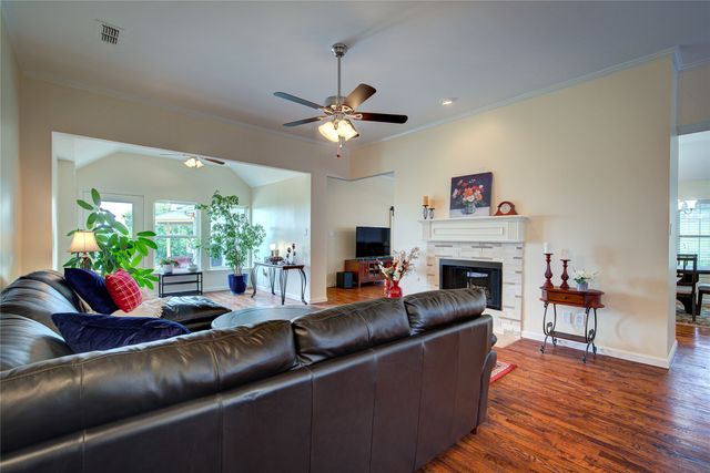 11 Lakeway Drive, Heath, TX 75032