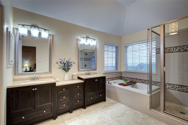 11 Lakeway Drive, Heath, TX 75032