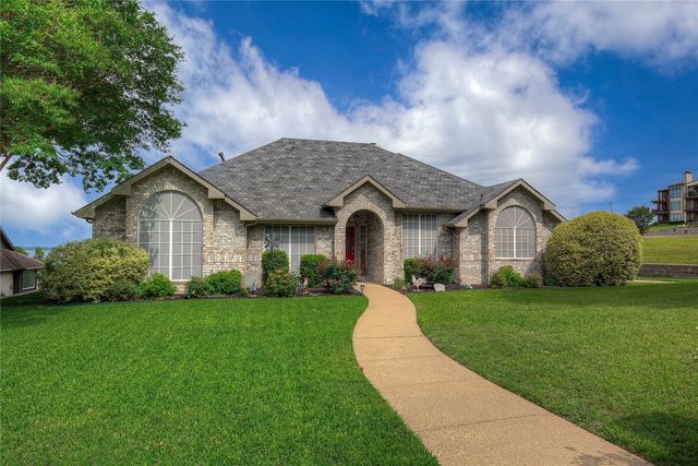 11 Lakeway Drive, Heath, TX 75032