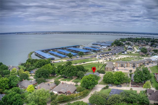 11 Lakeway Drive, Heath, TX 75032