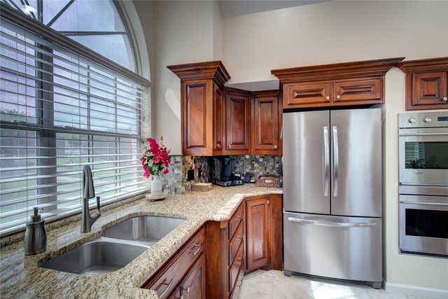 11 Lakeway Drive, Heath, TX 75032