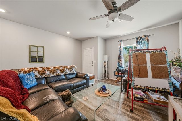4418 Meadow Glade Avenue, North Las Vegas, NV 89084