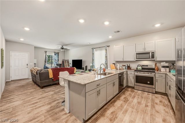 4418 Meadow Glade Avenue, North Las Vegas, NV 89084