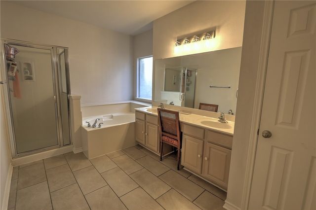 7417 Lake Micala Dr, Corpus Christi, TX 78413