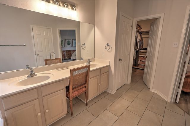 7417 Lake Micala Dr, Corpus Christi, TX 78413