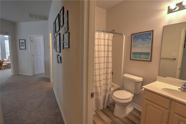 7417 Lake Micala Dr, Corpus Christi, TX 78413