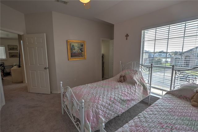 7417 Lake Micala Dr, Corpus Christi, TX 78413