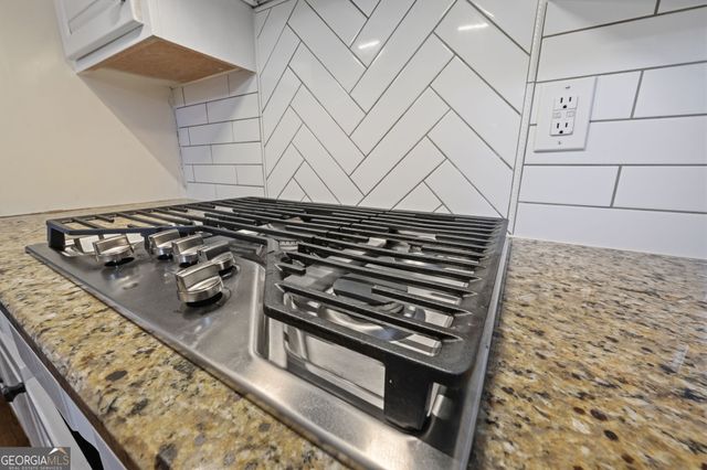 390 Woodbrook Way, Lawrenceville, GA 30043