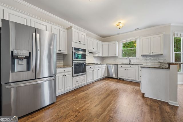 390 Woodbrook Way, Lawrenceville, GA 30043