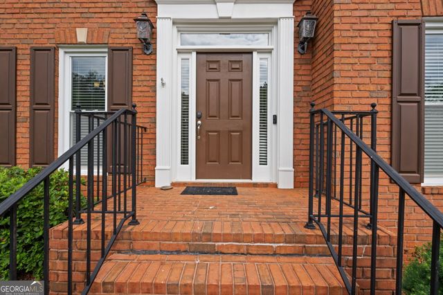 390 Woodbrook Way, Lawrenceville, GA 30043