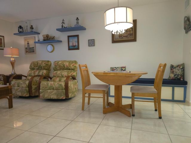 105 OXFORD 100, West Palm Beach, FL 33417