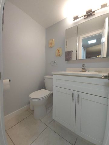 105 OXFORD 100, West Palm Beach, FL 33417