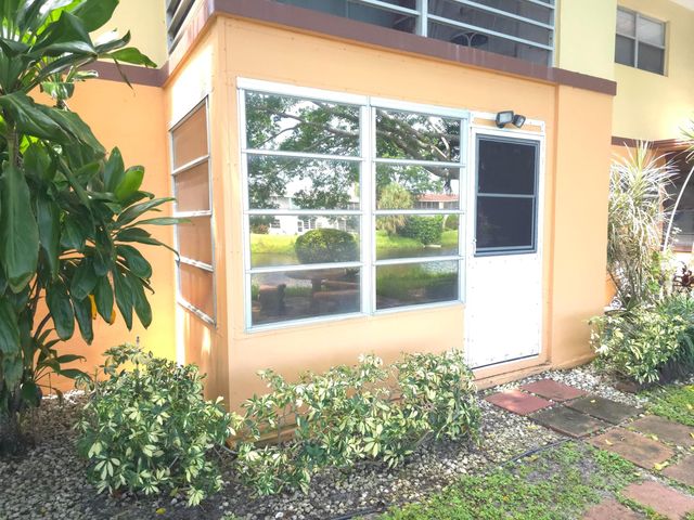 105 OXFORD 100, West Palm Beach, FL 33417