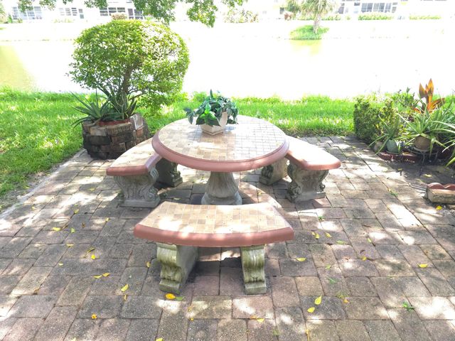105 OXFORD 100, West Palm Beach, FL 33417